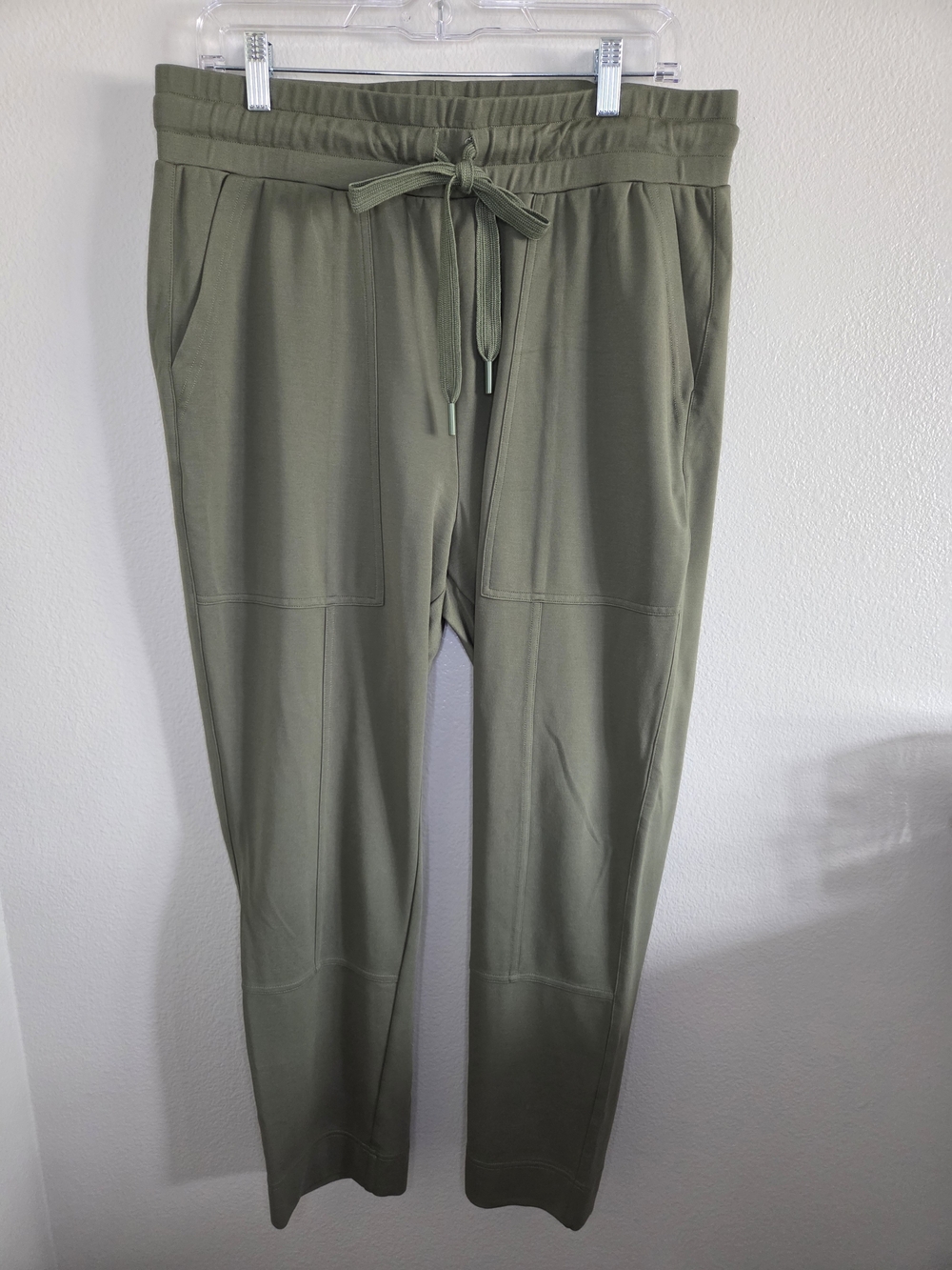 NWOT CAbi Olive Green Drawstring Active Joggers